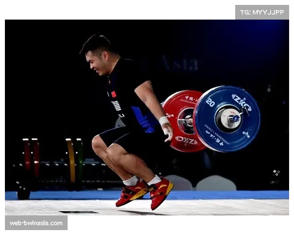 内蒙古资格赛男子-81公斤级：老将新秀对决展现技术传承